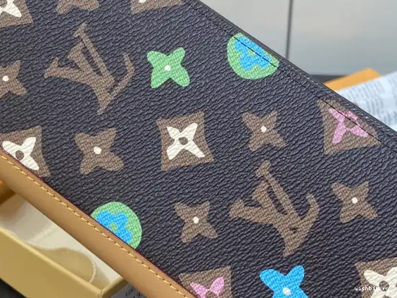 WIS WALLET-10*19*2cm BRAZZA VUITTON LOUIS 0516